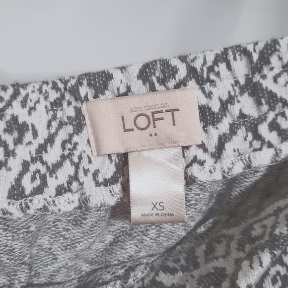 Loft XS Grey and White Patterned Skirt - Picture 4 of 4